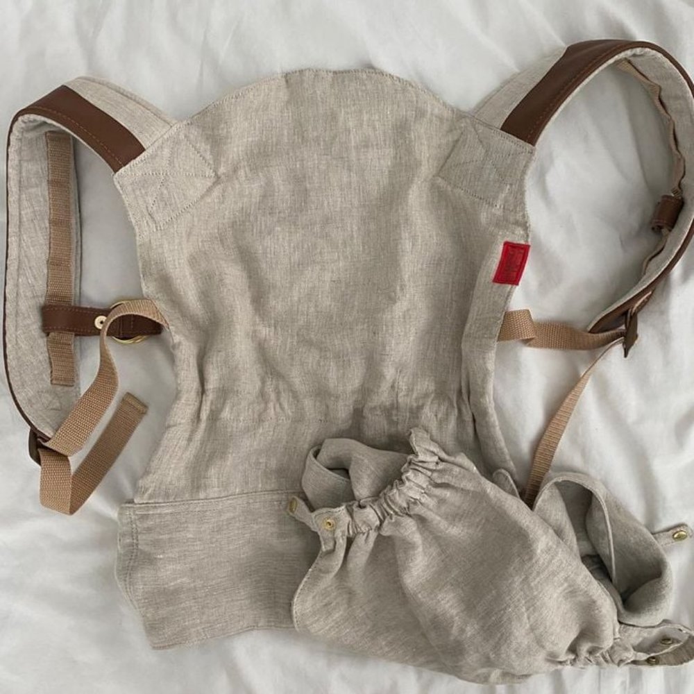 Sakura Bloom Scout carrier - Flax with Cognac Leather